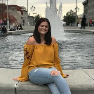 Meet your Posher, Briana